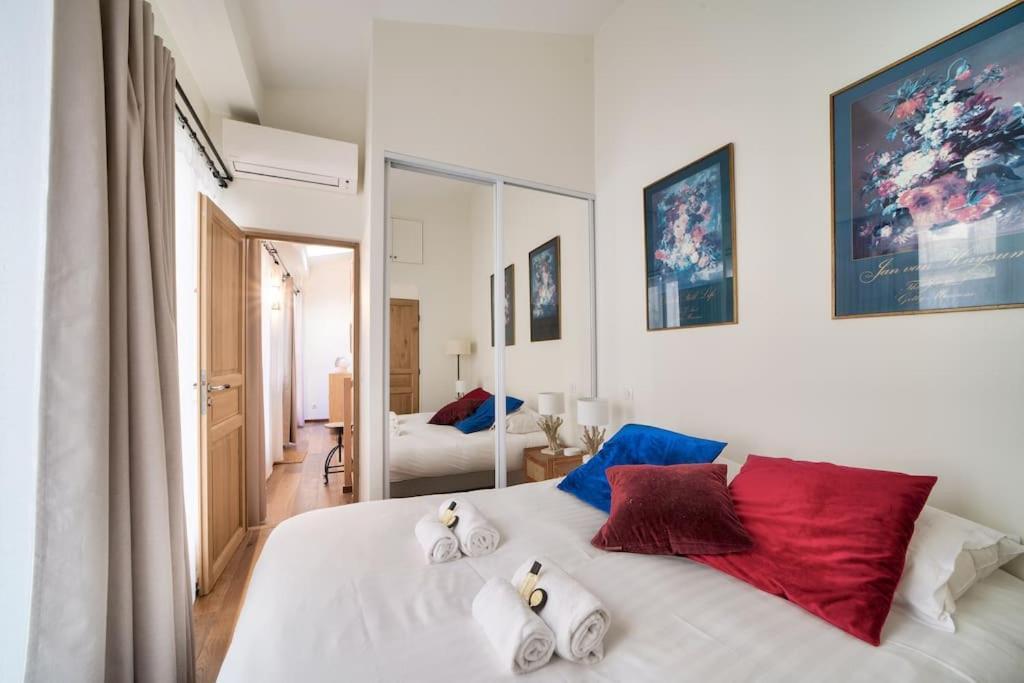 Superbe Maisonnette Neuve Au Coeur De パリ エクステリア 写真