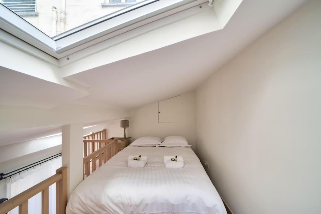 Superbe Maisonnette Neuve Au Coeur De パリ エクステリア 写真